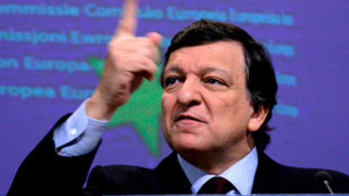 Barroso reafirmó "su confianza en la capacidad de Portugal de superar las actuales dificultades, con la solidaridad de sus  socios". Vídeo: ATLAS.