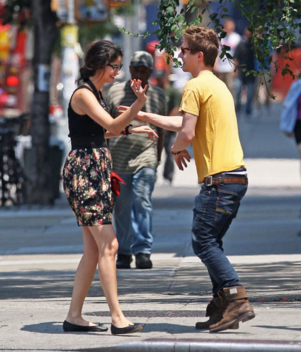 Xavier Samuel, con su novia