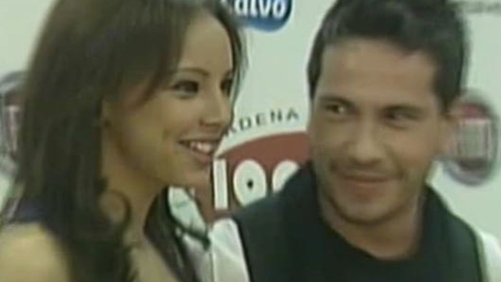 Chenoa y David de Maria, el beso