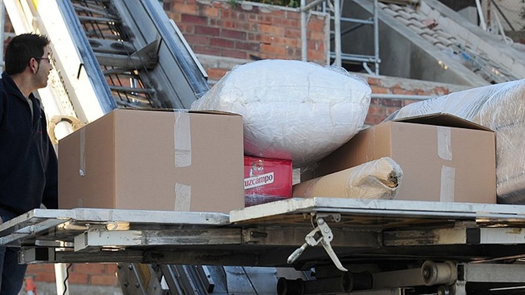 La cantante y el futbolista ya han comenzado la mudanza