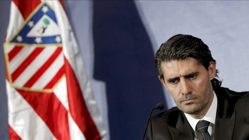 El exjugador José Luis Pérez Caminero, durante el acto en el que fue presentado como director deportivo del Atlético de Madrid. EFE