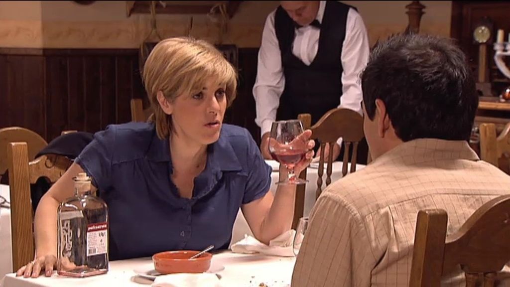 Amador sucumbe a los encantos de esta fogosa mujer