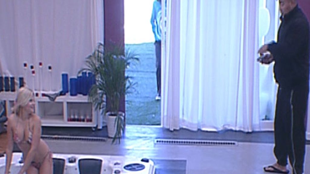 Lydia posa para Byamba