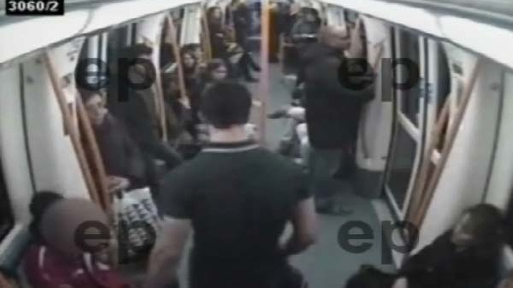 Brutal paliza en el metro de Madrid