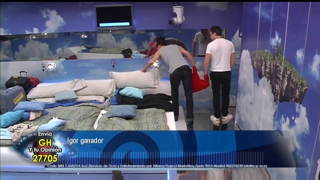 Sólo podrán separarse para ir al baño y al confesionario