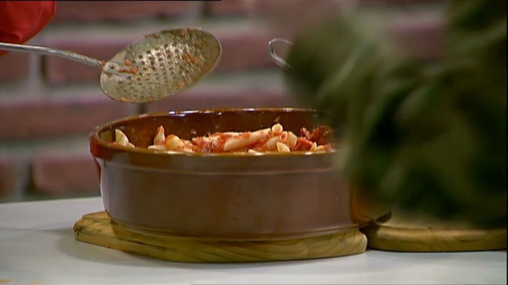 Soraya se pasa haciendo de 'súper hermanita' delante de los compañeros de Jonathan