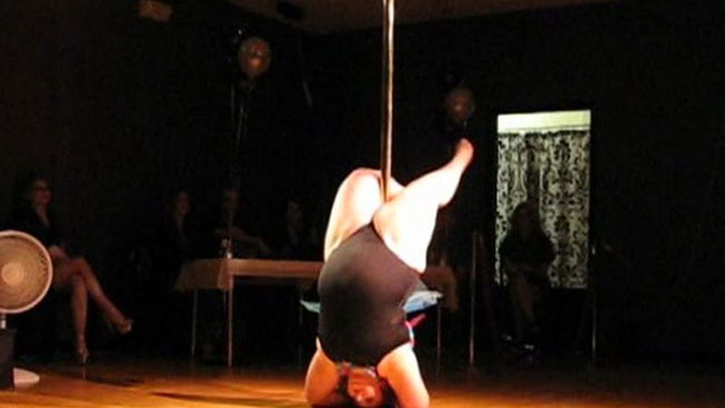 Estrella de la barra americana con 114 kilos