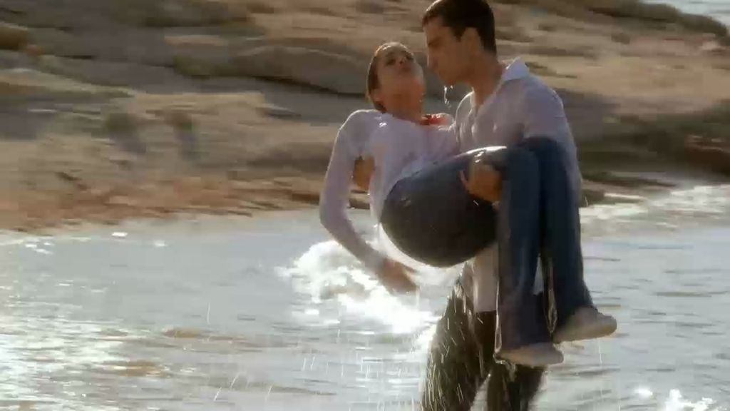 Fátima y Morey, su último beso en 'El Príncipe'