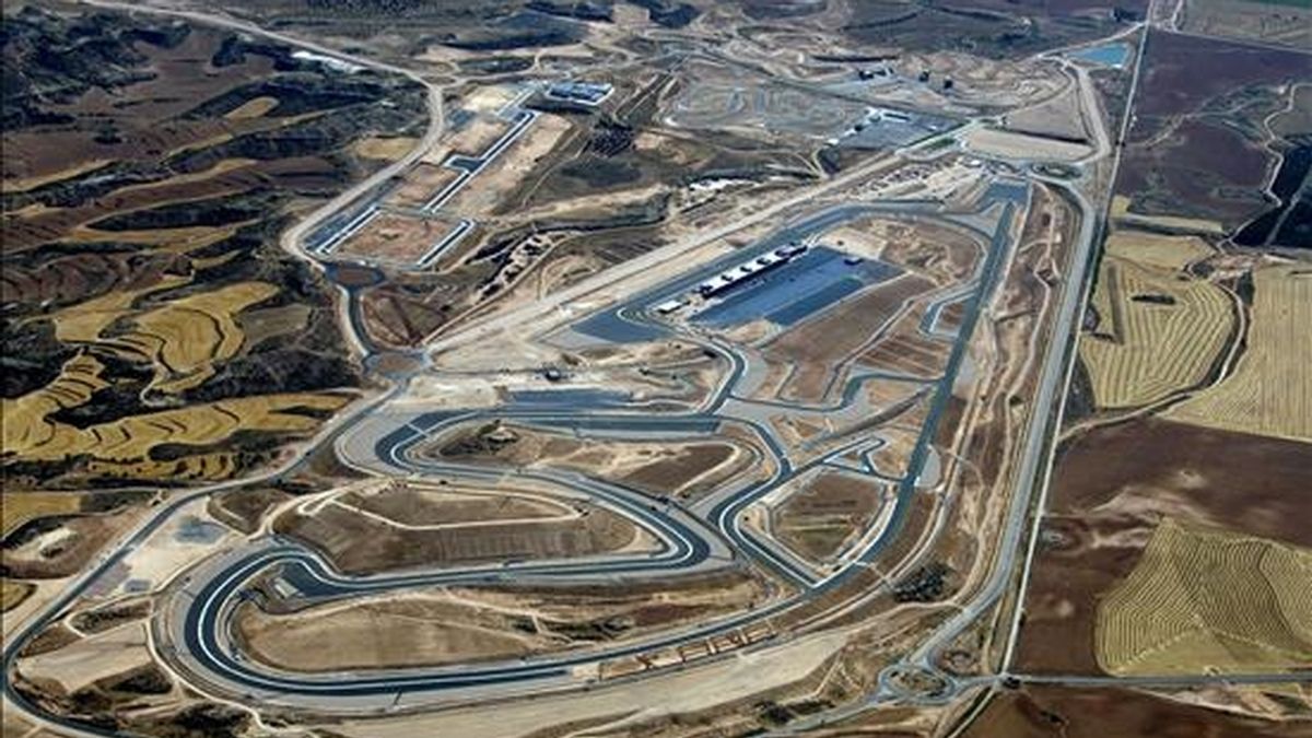 Vista aérea del circuito Motorland Aragón, en Alcañiz (Teruel), donde el próximo 19 de septiembre se disputará el Gran Premio de Aragón, en sustitución del GP de Hungría que no puede completar a tiempo el circuito de Balatón. EFE