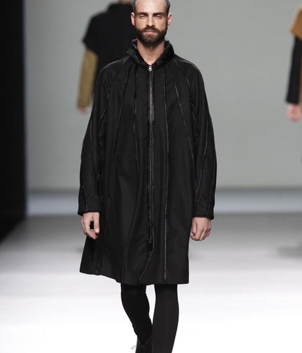 Grandes solapas, lanas, acento en patronajes y tallajes