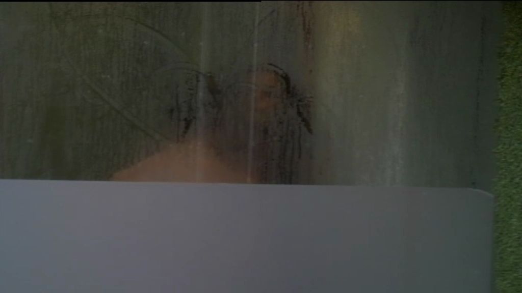 ¿Habrá zanjado Aless sus dudas hacia Noe con esta apasionada ducha?