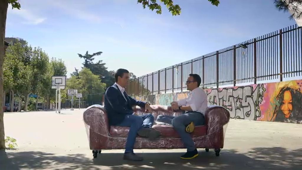 La charla con Pedro Sánchez, foto a foto