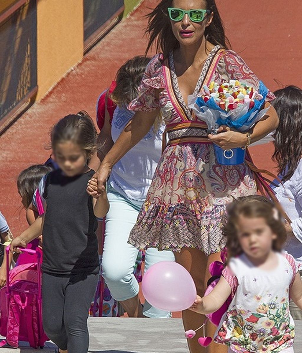 Daniella le regaló a su mamá uno de los trabajos manuales que ha hecho este año