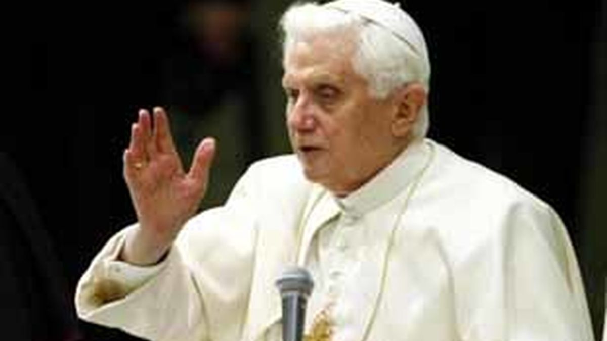 Más problemas para Benedicto XVI. Video: Atlas.