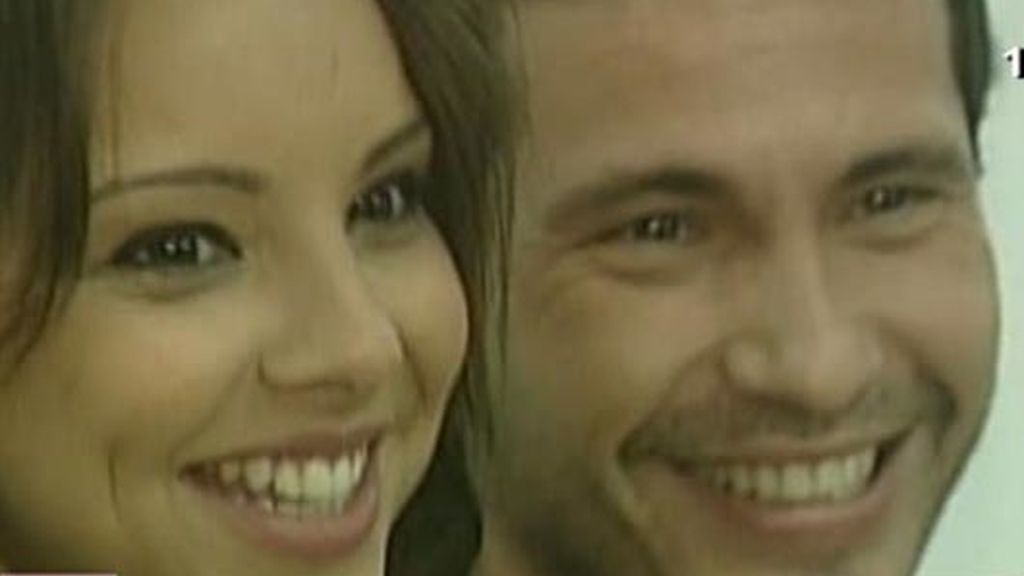 Chenoa y David de Maria, el beso