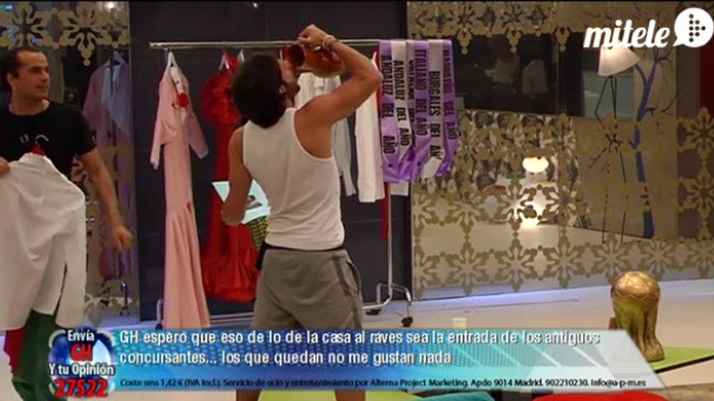Las sevillanas no faltaron en la fiesta