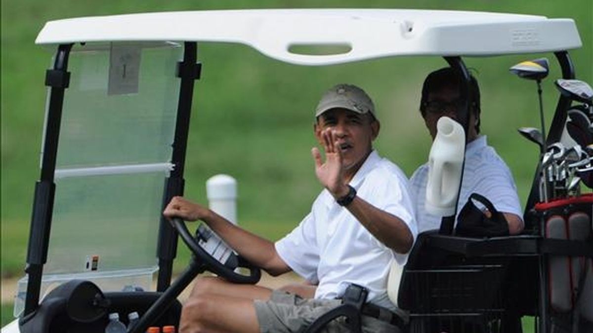 Obama, que se encuentra de vacaciones en su estado natal de Hawai, firmó la extensión hasta el próximo 15 de febrero de la ley conocida por su sigla en inglés como ATPDEA, que el Congreso aprobó en las postrimerías de la 111 sesión legislativa la semana pasada. EFE Obama, que se encuentra de vacaciones en su estado natal de Hawai, firmó la extensión hasta el próximo 15 de febrero de la ley conocida por su sigla en inglés como ATPDEA, que el Congreso aprobó en las postrimerías de la 111 sesión legislativa la semana pasada. EFE