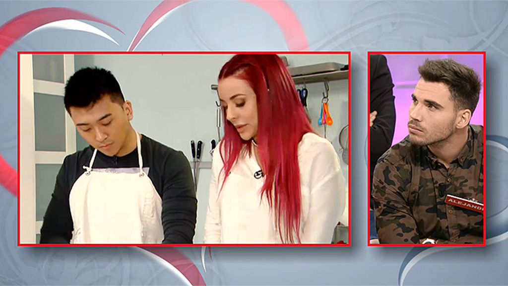 Simbo conquista a Rym con sus tallarines tres delicias