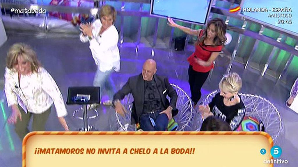 Todas descalzas echan a correr tras conocer que Paz no está invitada