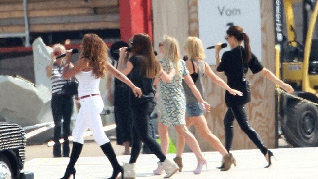 Las 'Spice Girls' ensayan para los JJOO de Londres 2012