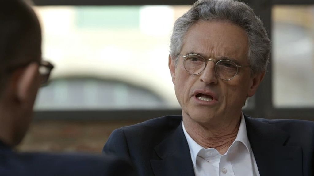 El psiquiatra charla con el publicista