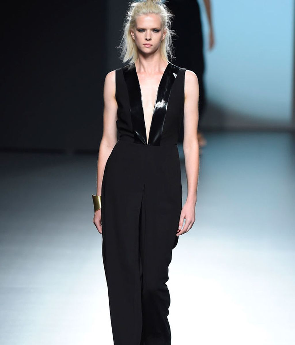 Líneas depuradas y costura artesanal