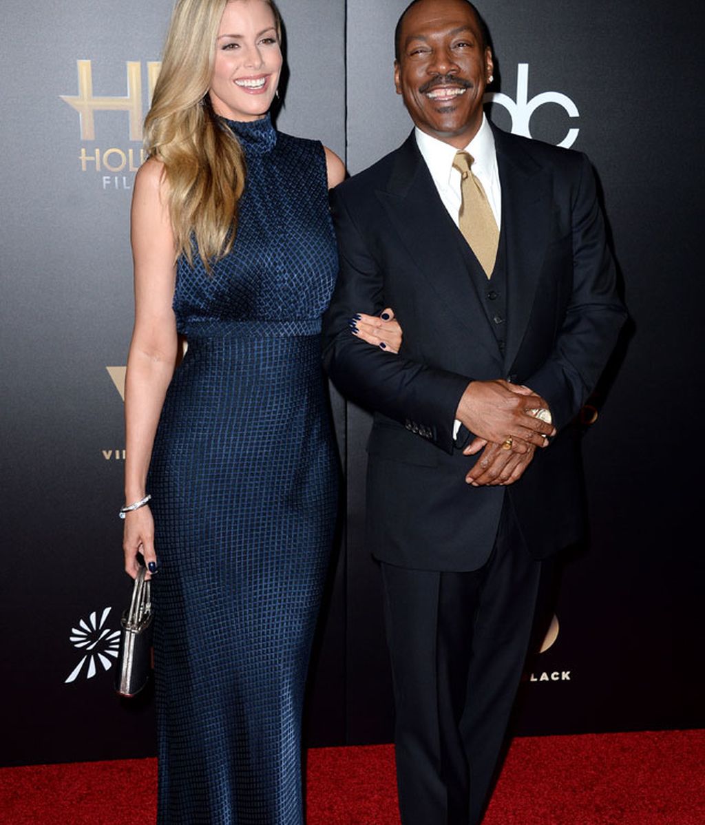 Eddie Murphy y Paige Butcher posaron juntos en la alfombra roja