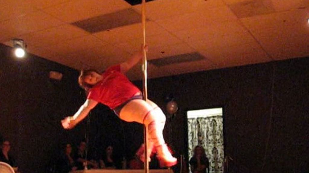 Estrella de la barra americana con 114 kilos