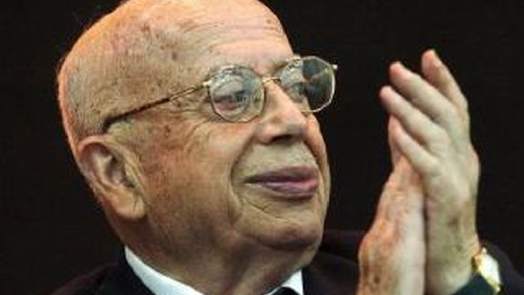 El poeta chileno Gonzalo Rojas fallecido este lunes era considerado junto con Nicanor Parra el poeta vivo más importante de Chile. Foto archivo EFE