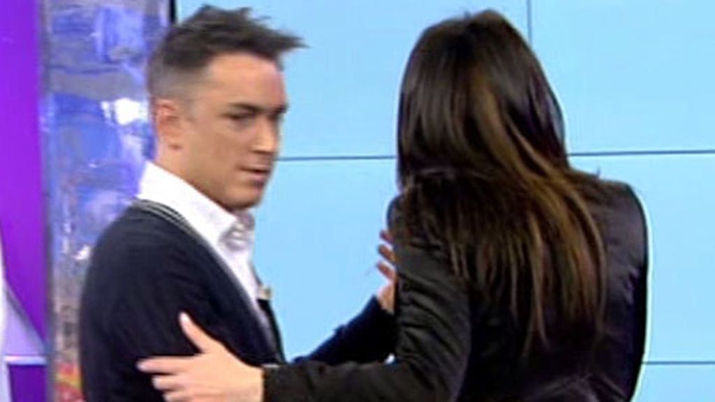 Yola Berrocal y Kiko Hernández bailan juntos un vals