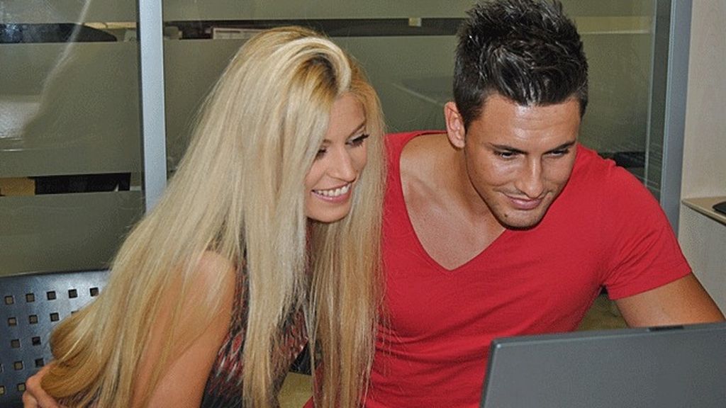 Ainhoa y Víctor visitan telecinco.es