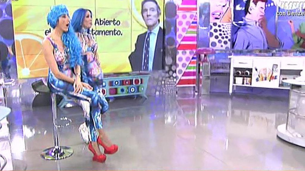 Imita a la exconcursante de 'SV' e incluso 'baila' y 'canta' con ella