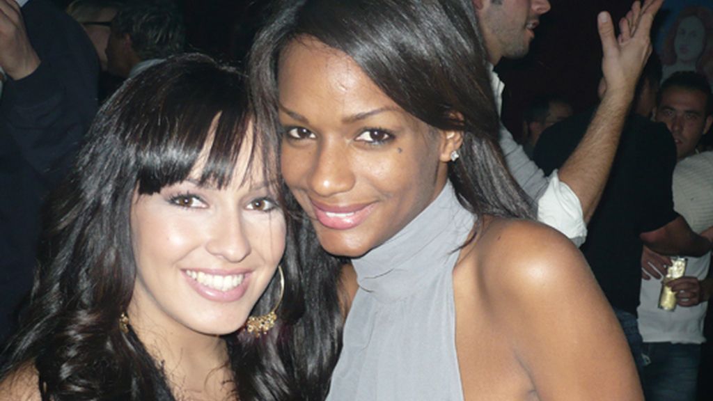 Gisela y Liz, de fiesta