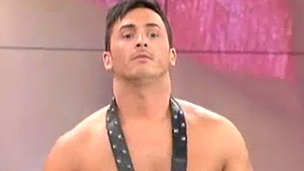 Los hombres de Chari, cuerpo a cuerpo