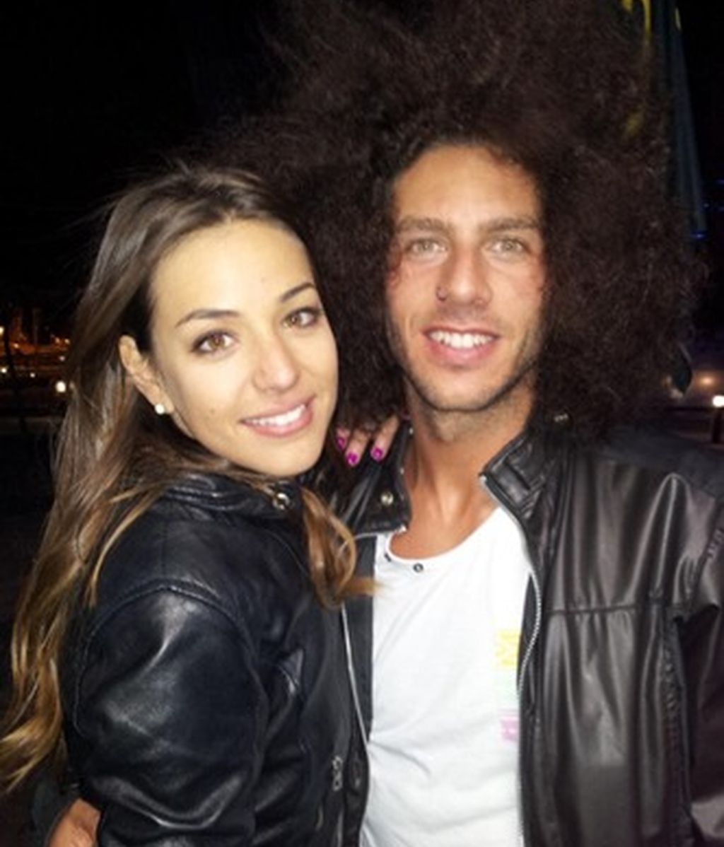 Las primeras fotos del amor muñeco fuera de GH