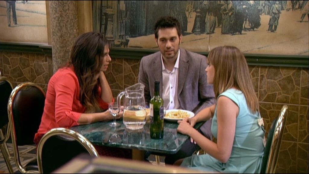 Nuria Roca es Claudia, amiga de Paz