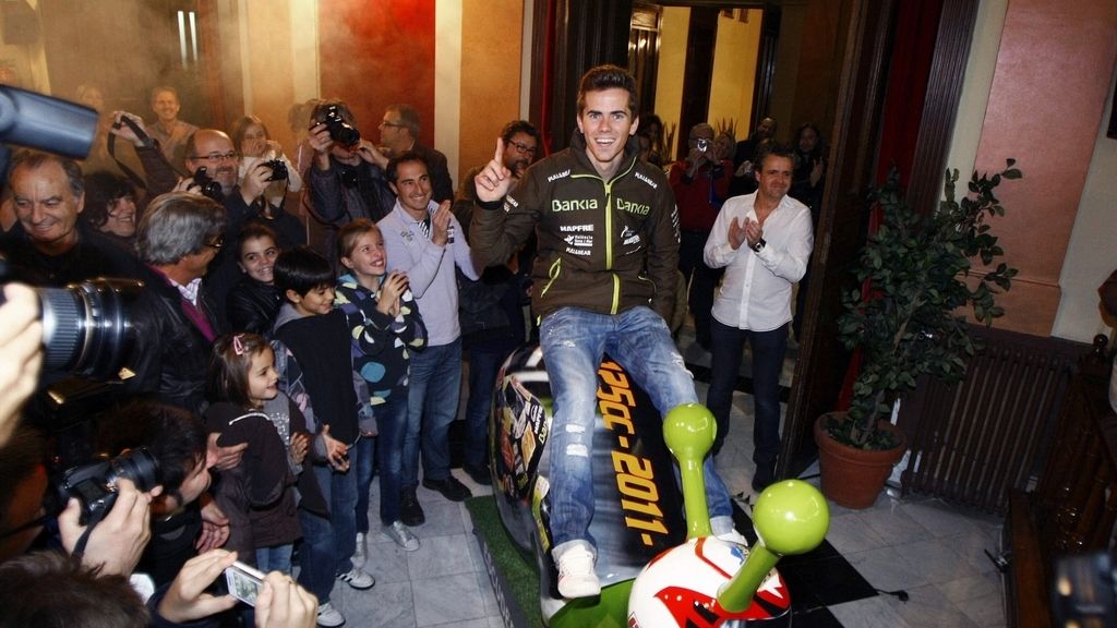 Alcoy homenaje a Nico Terol