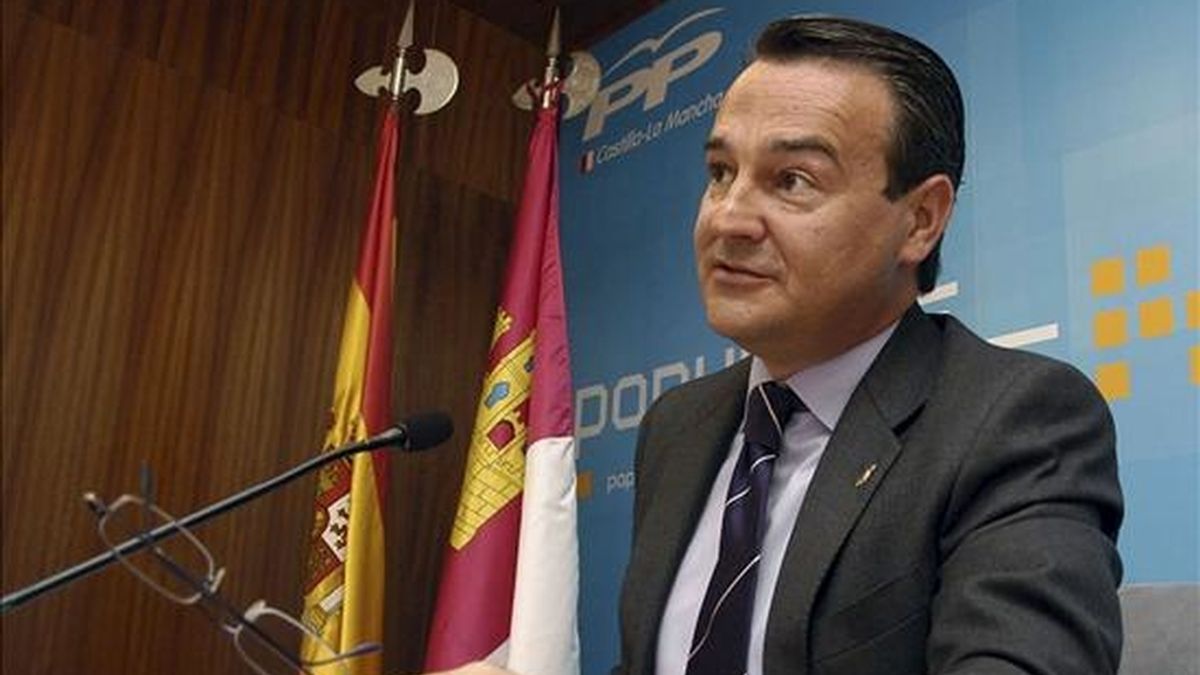 El senador del Partido Popular por Toledo, Agustín Conde, ha anunciado hoy en Toledo que el Partido Popular estudia pedir una Comisión de Investigación sobre la CCM en el Senado. EFE