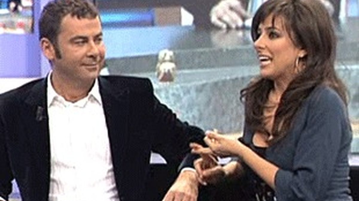 Carmen y Jorge, presentadores de 'Aquí hay Tomate'.