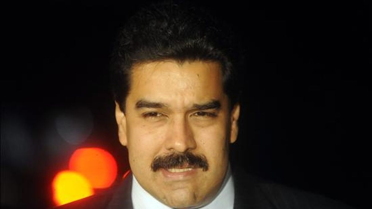 El canciller venezolano, Nicolás Maduro, participa  durante una conferencia de prensa en el Centro Cultural Banco do Brasil en Brasilia (Brasil). Maduro viajará este martes a Chile. EFE