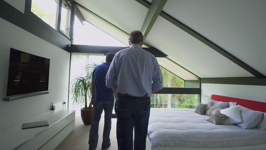 Bertín Osborne visita la  actual residencia del actor