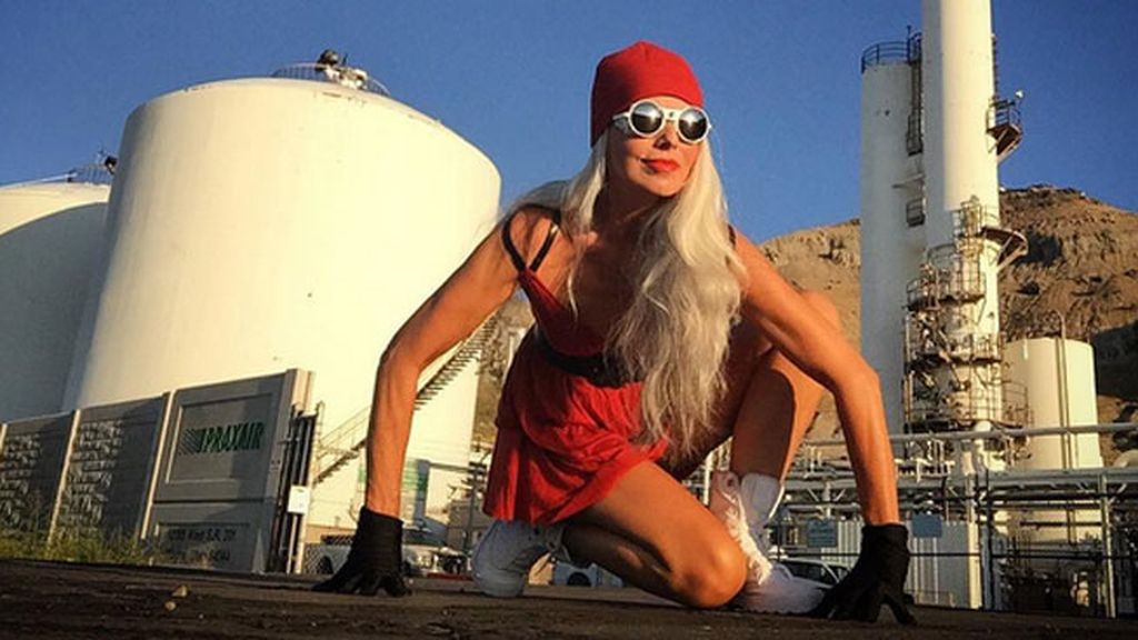 Yasmina Rossi, espectacular a los 59 años