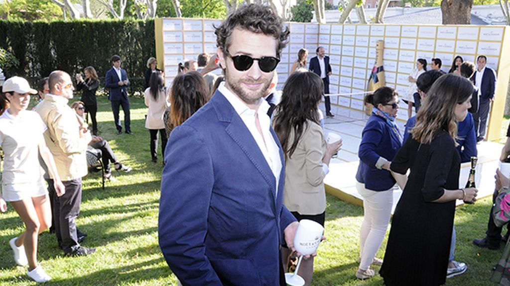 Peter Vives, todo un gentleman para una tarde de tenis