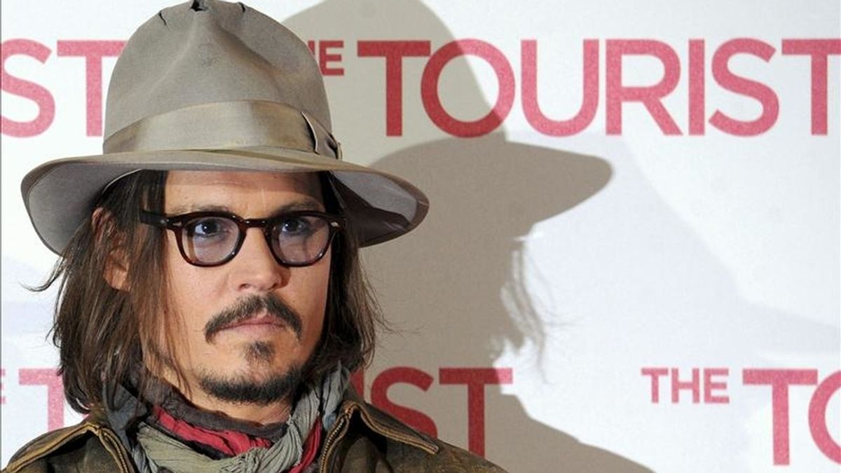 Fotografía del pasado 14 de diciembre en la que se registró al estadounidense Johnny Depp, quien fue el actor favorito en Estados Unidos en 2010, según una encuesta realizada por Harris Interactive. EFE/Archivo