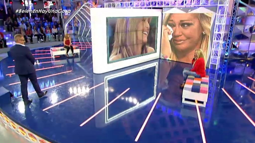 Belén Esteban, emocionada en el plató de 'Hay una cosa...'
