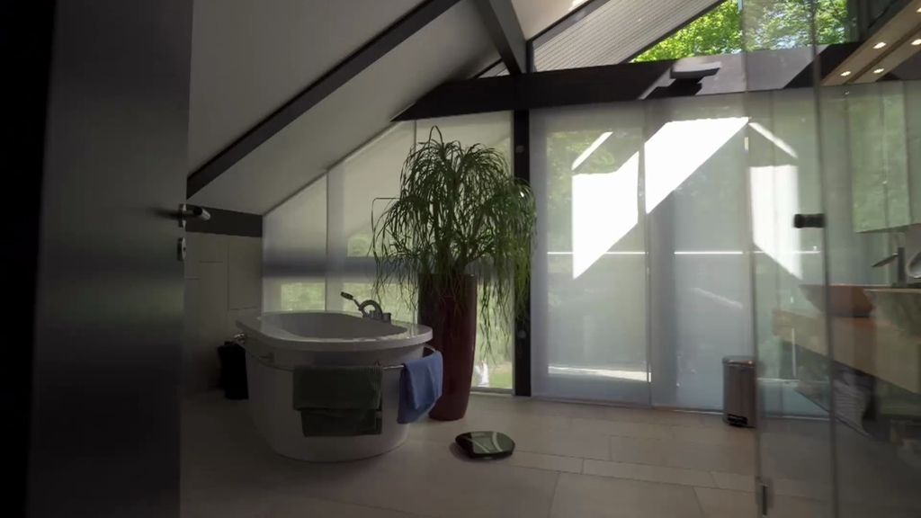 Bertín Osborne visita la  actual residencia del actor