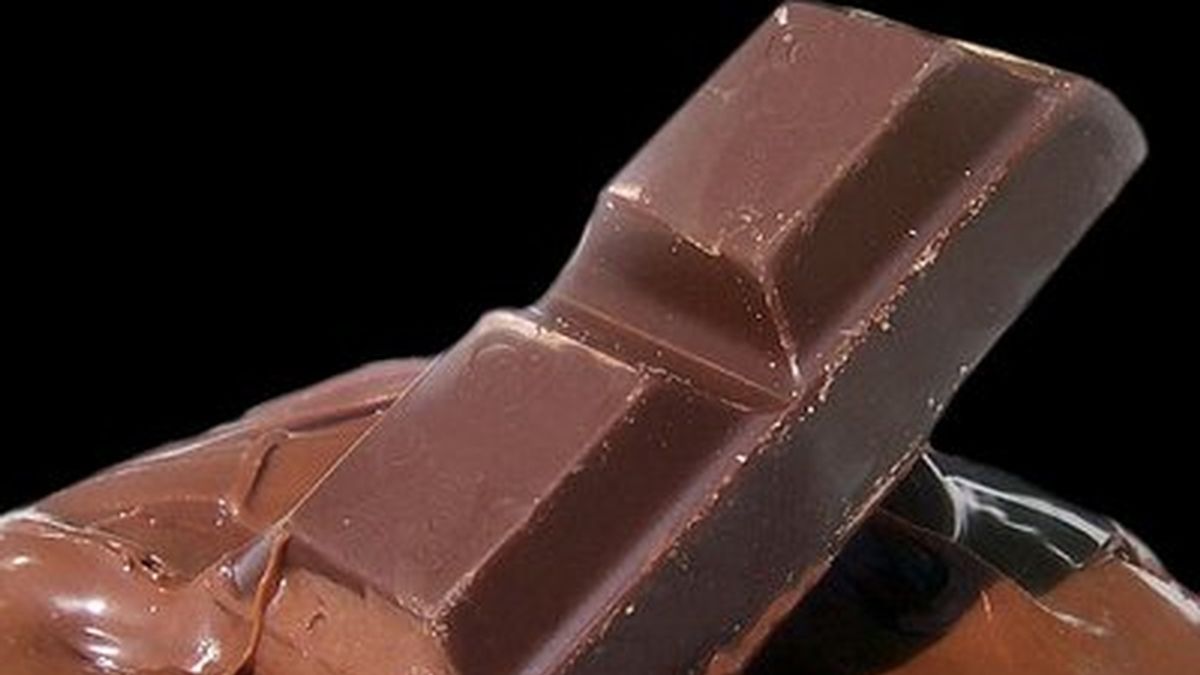 El chocolate amargo, "tan bueno" como el ejercicio físico
