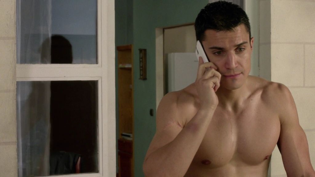 Ambos preparan su huida lejos de Khaled