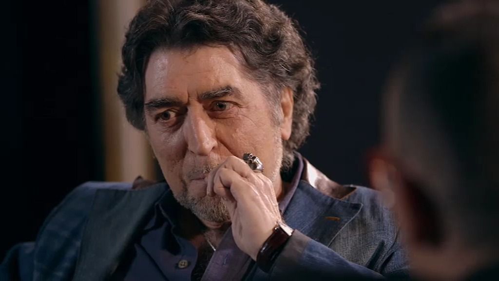 Sabina charla con Risto Mejide sobre un chester