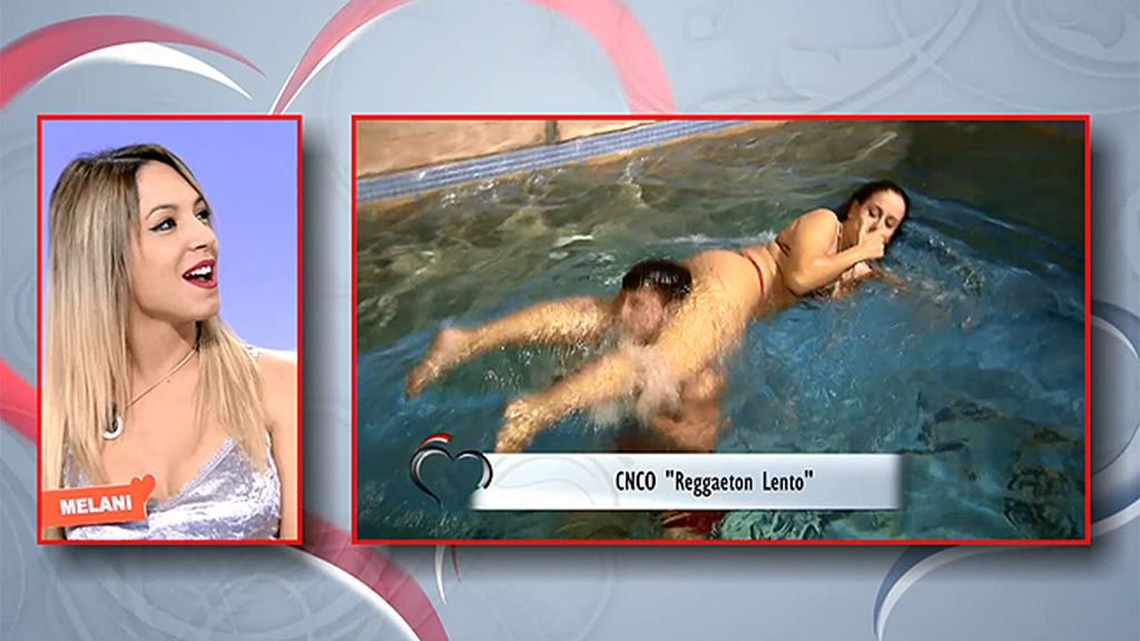 Una cita especial en la piscina del amor
